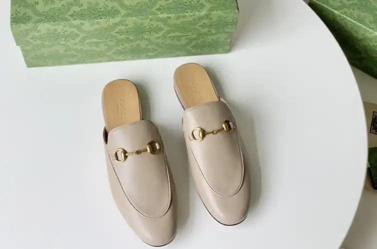 hype Gucci Slippers