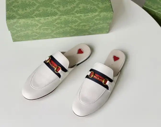 hype Gucci Slippers