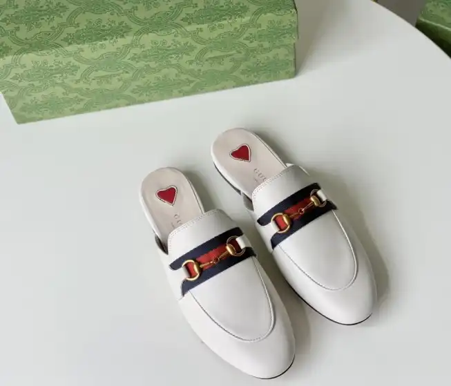 hype Gucci Slippers