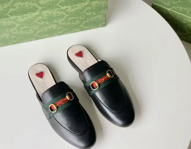 hype Gucci Slippers