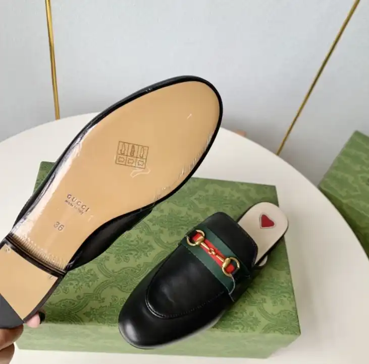 hype Gucci Slippers