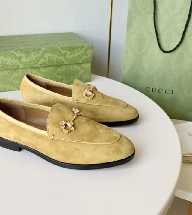 hype Gucci Flat Shoes