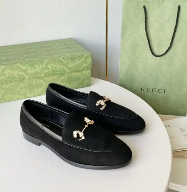 hype Gucci Flat Shoes