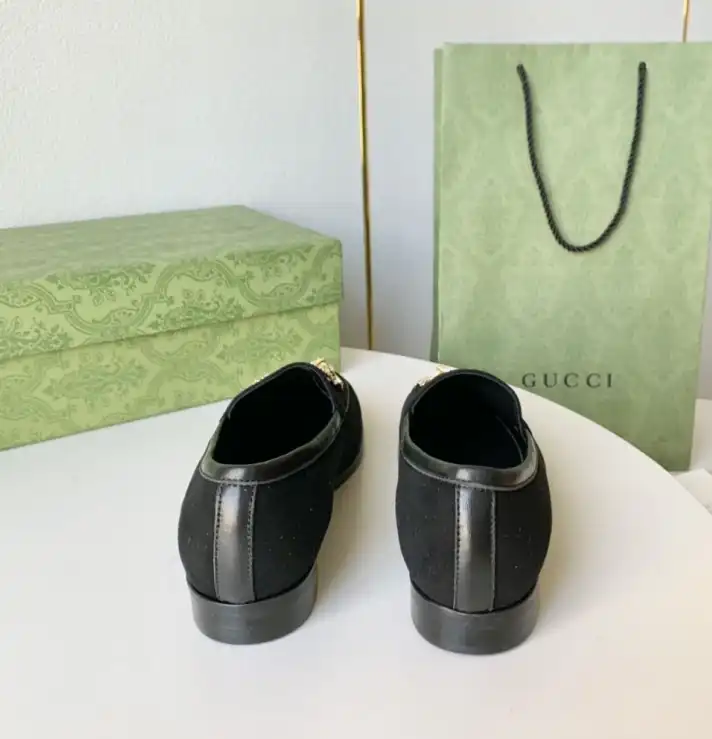 hype Gucci Flat Shoes