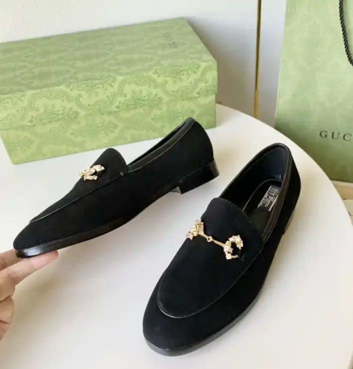 hype Gucci Flat Shoes