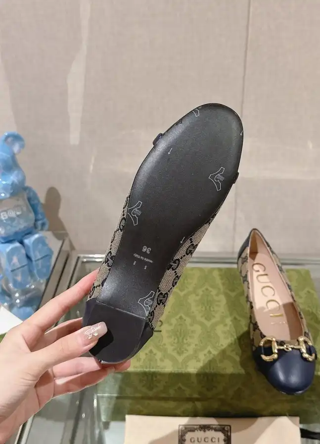 hype Gucci Flat Shoes