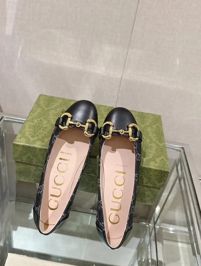 hype Gucci Flat Shoes