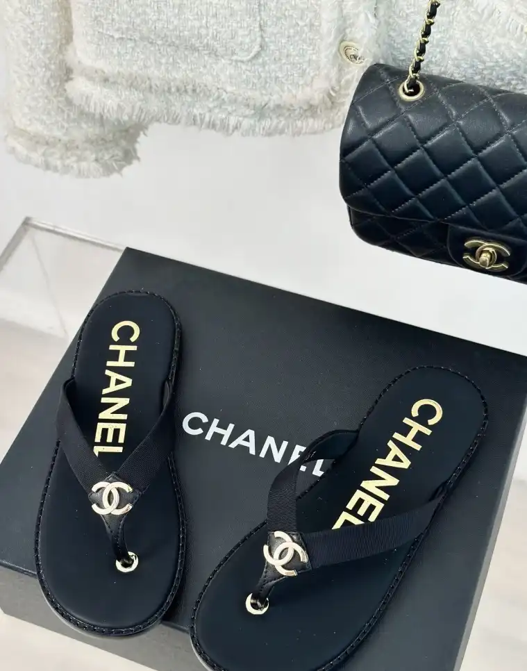 hype Chanel Slippers