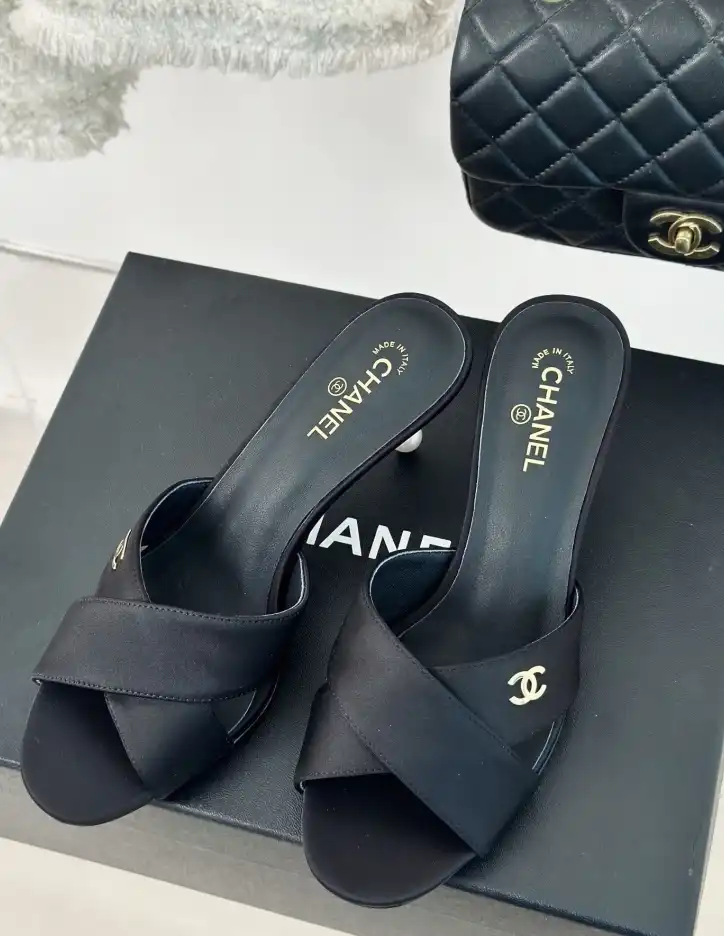 hype Chanel High Heels