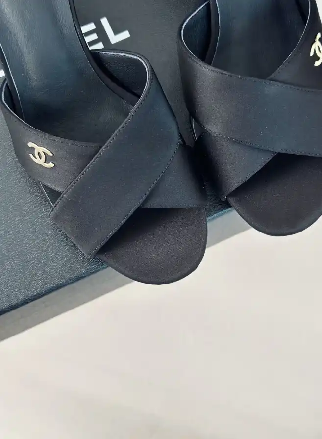 hype Chanel High Heels