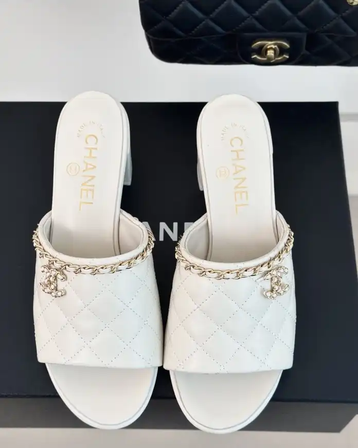 hype Chanel High Heels