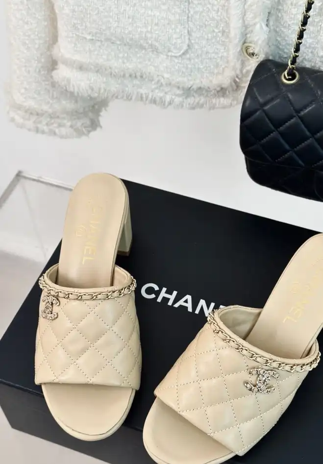 hype Chanel High Heels