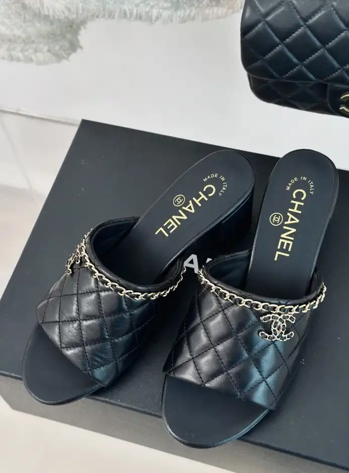 hype Chanel High Heels