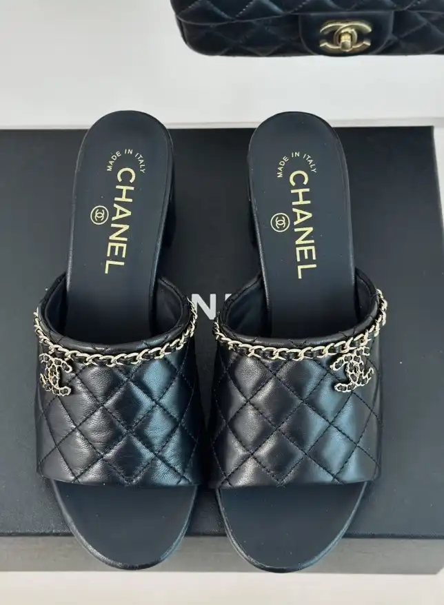 hype Chanel High Heels