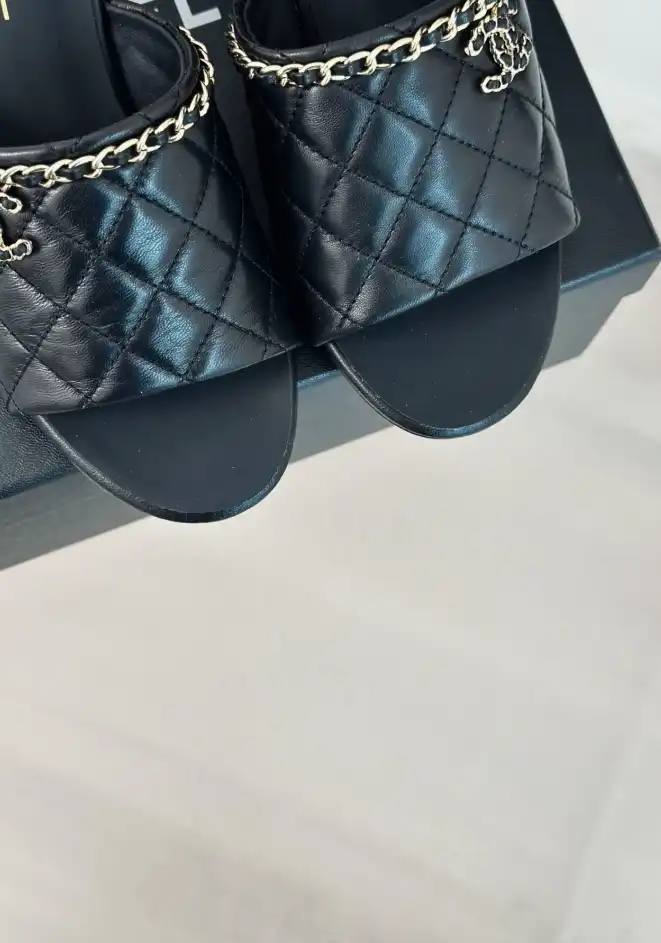 hype Chanel High Heels