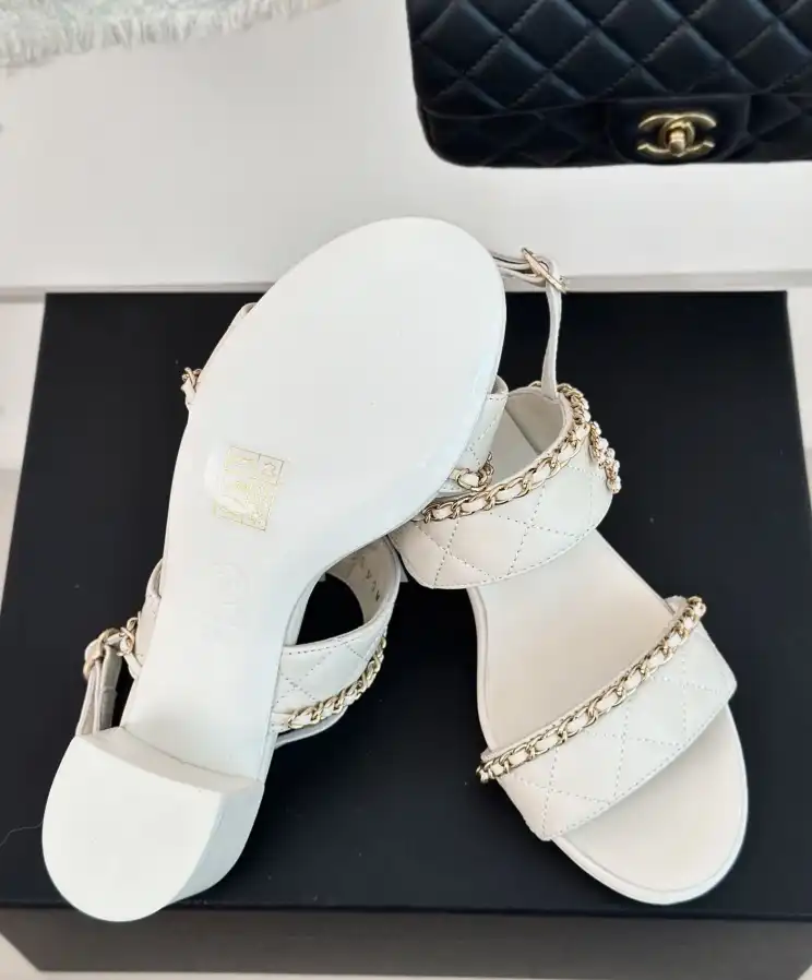 hype Chanel High Heels