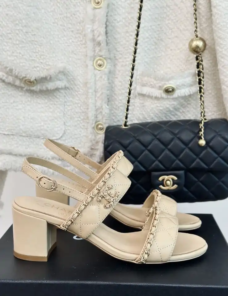 hype Chanel High Heels