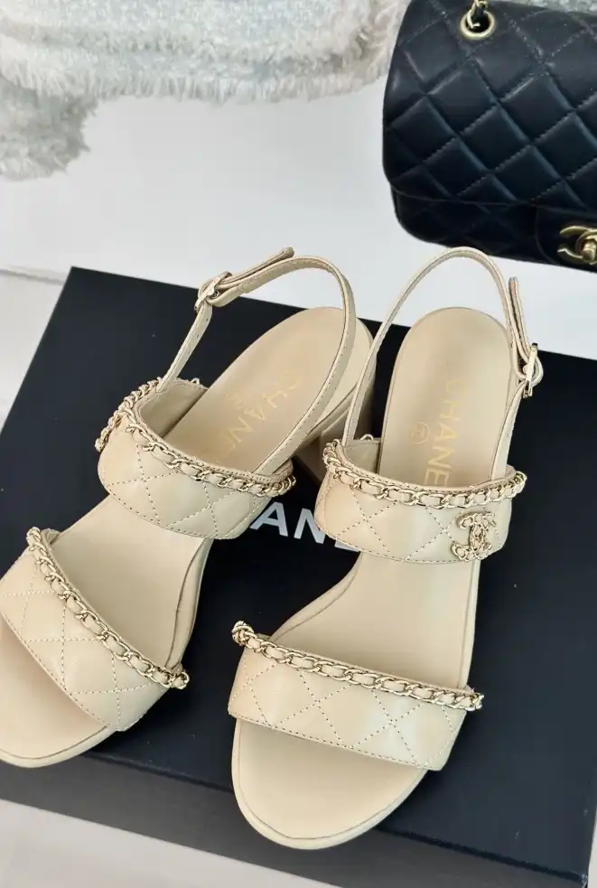 hype Chanel High Heels