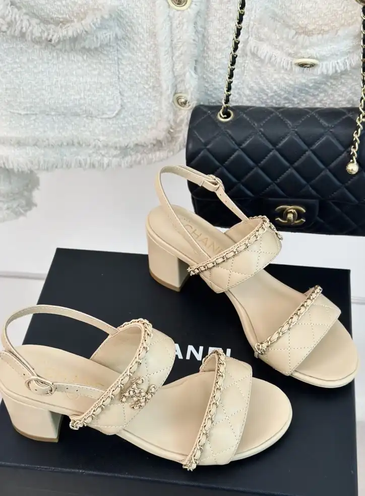 hype Chanel High Heels