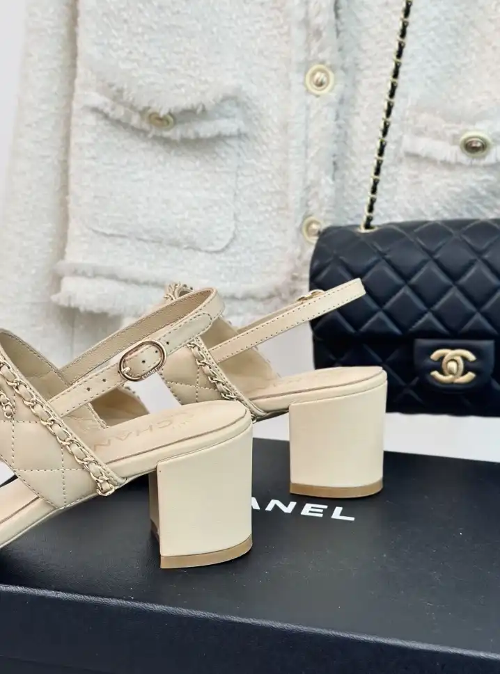 hype Chanel High Heels