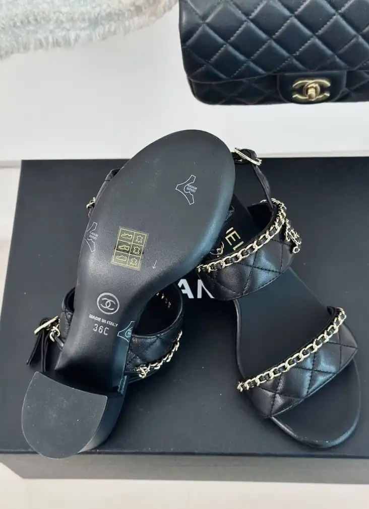 hype Chanel High Heels