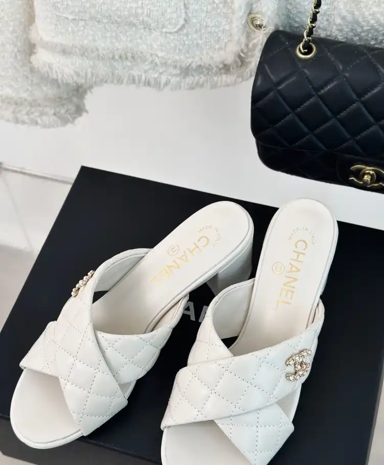 hype Chanel High Heels