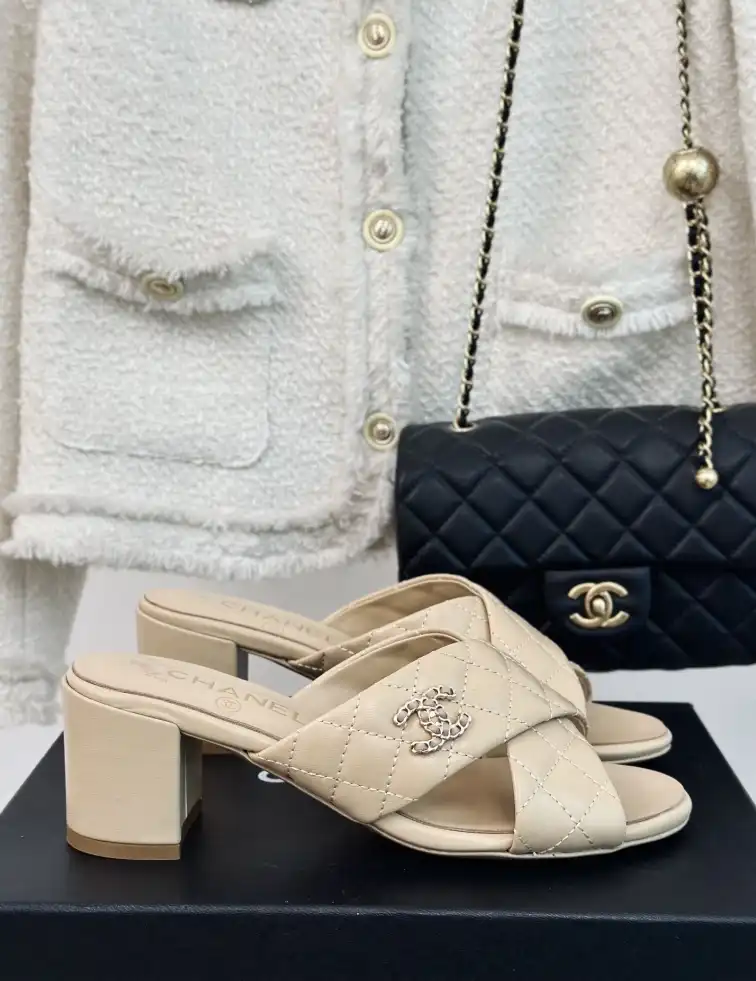 hype Chanel High Heels