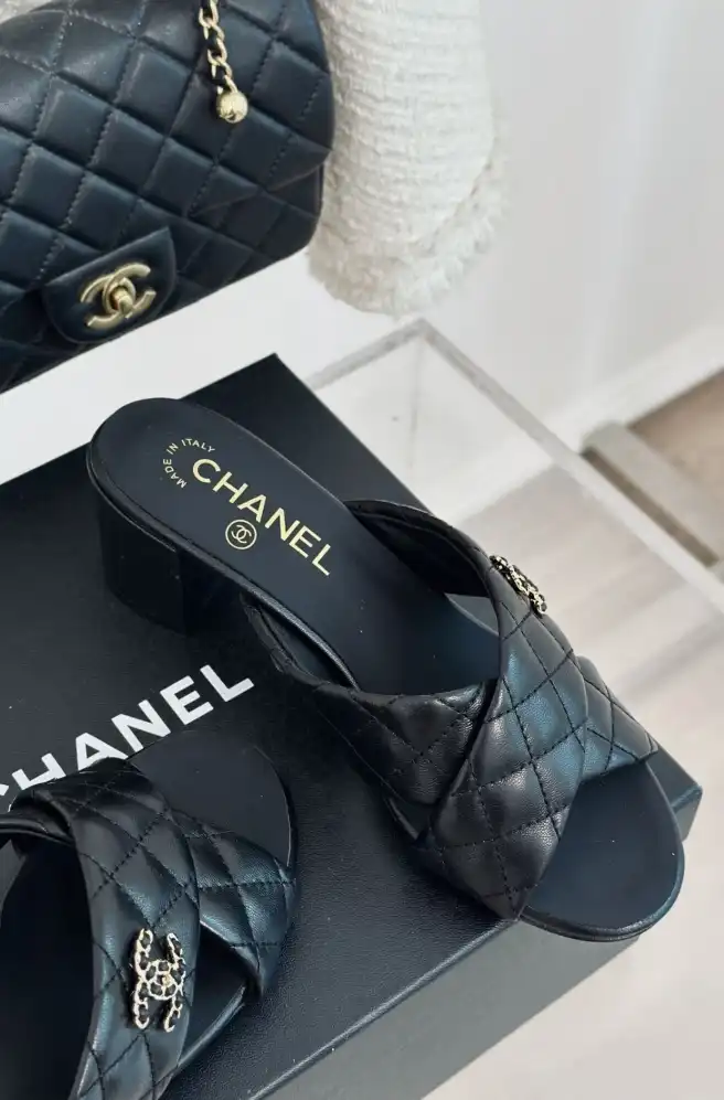 hype Chanel High Heels