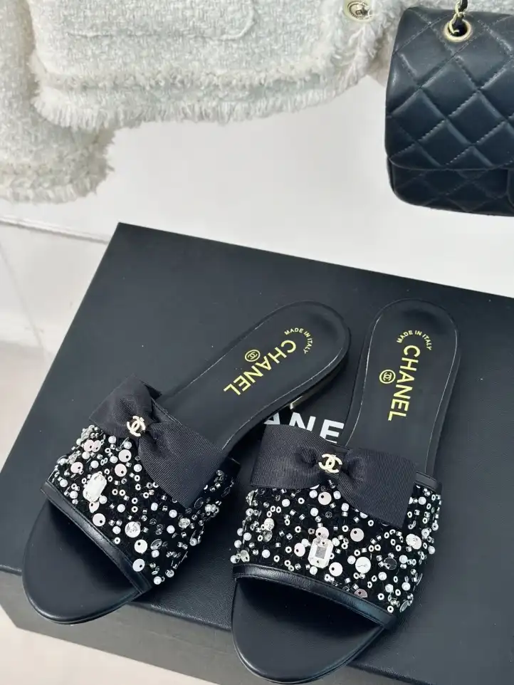 hype Chanel Slippers