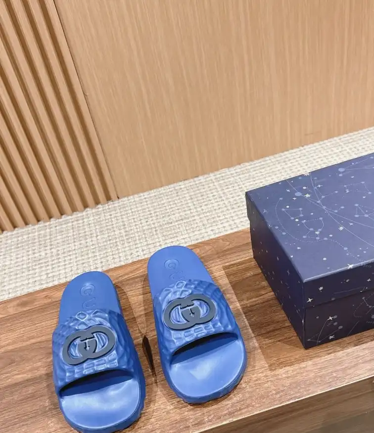 hype Gucci Slippers