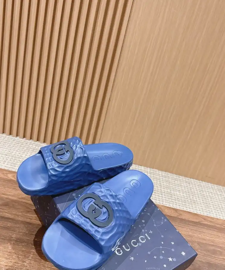 hype Gucci Slippers