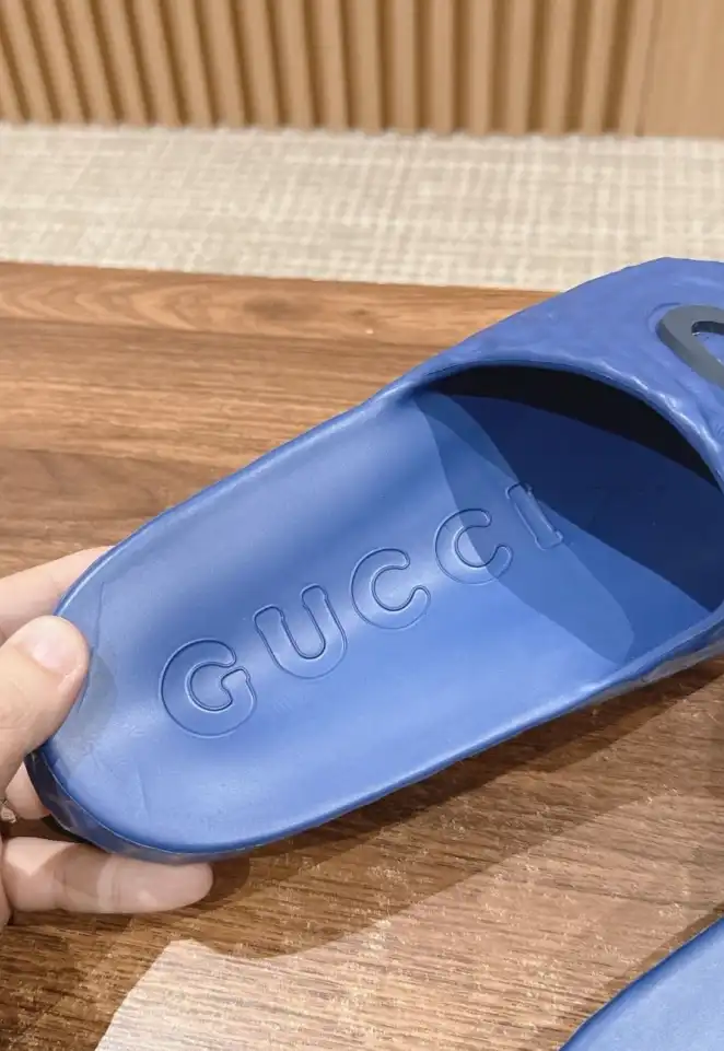 hype Gucci Slippers