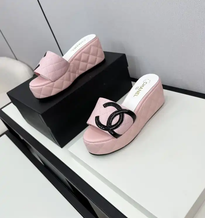 hype Chanel Slippers