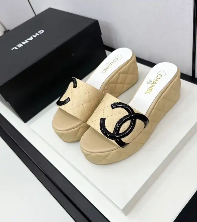 hype Chanel Slippers