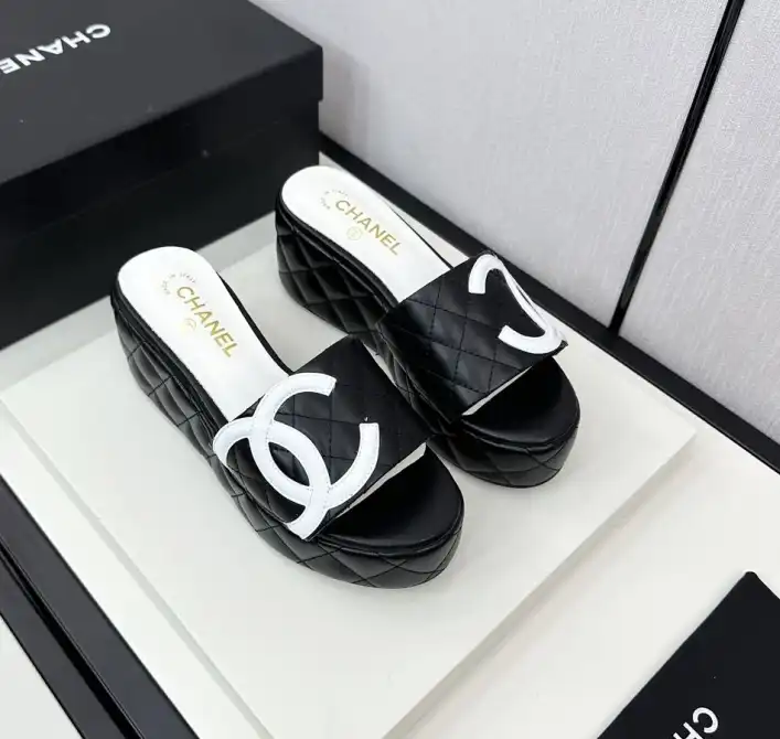 hype Chanel Slippers