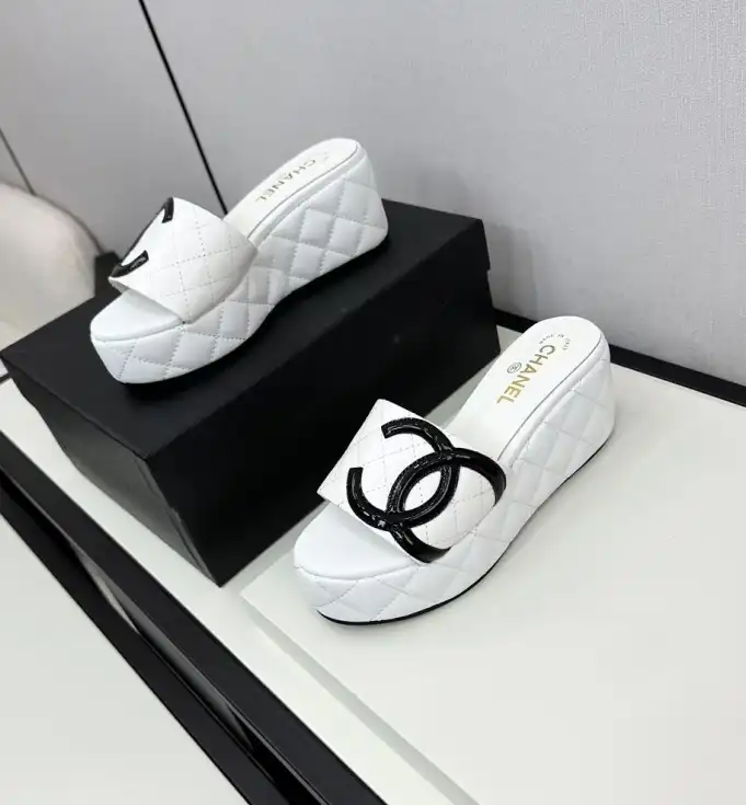 hype Chanel Slippers