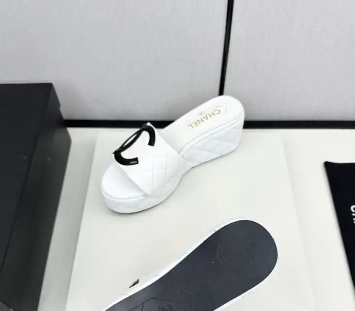 hype Chanel Slippers