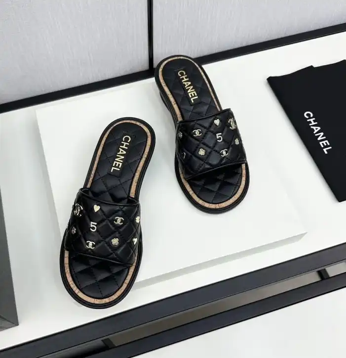 hype Chanel Slippers