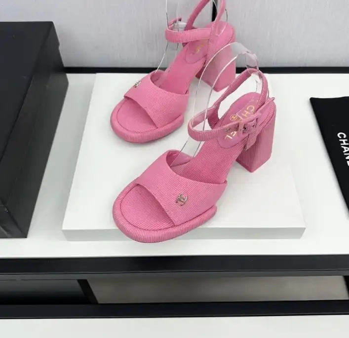 hype Chanel High Heels