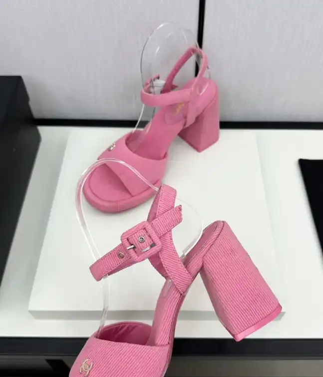 hype Chanel High Heels