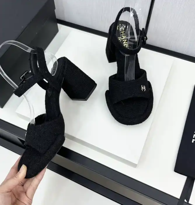 hype Chanel High Heels