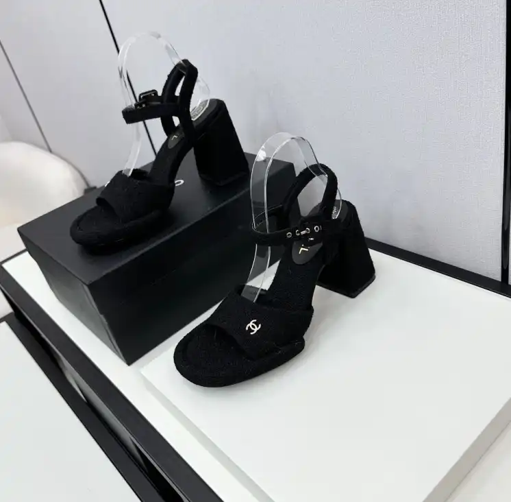 hype Chanel High Heels