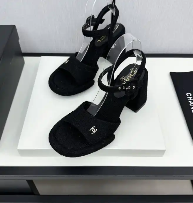 hype Chanel High Heels