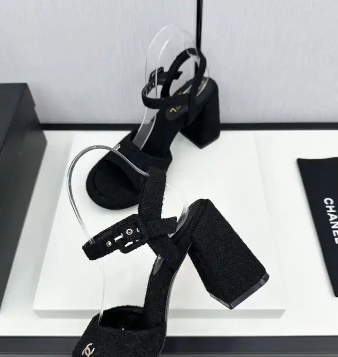 hype Chanel High Heels