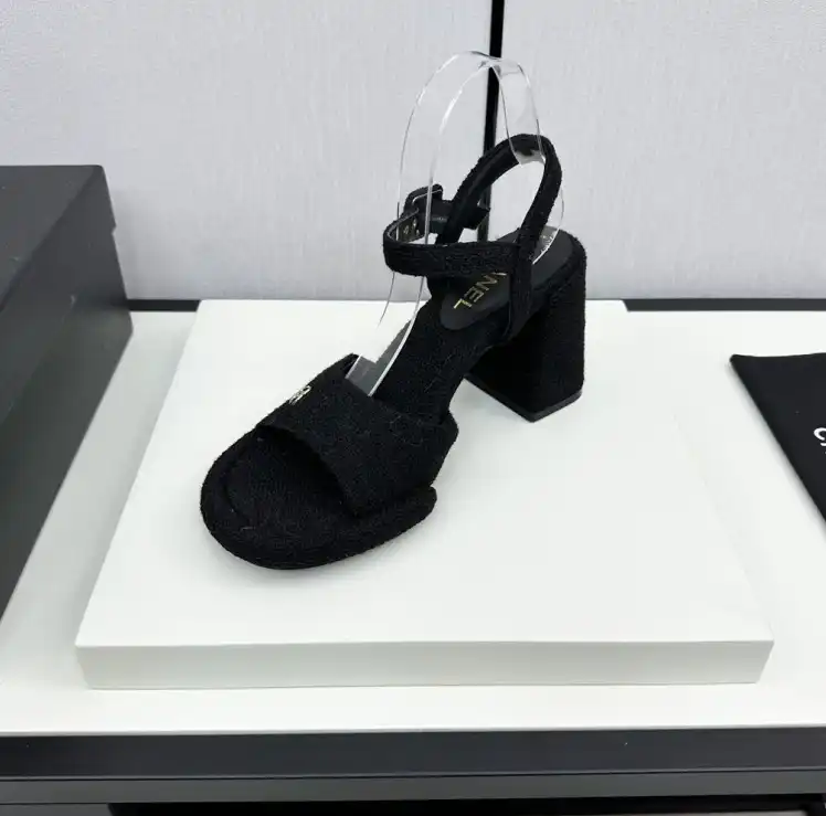 hype Chanel High Heels