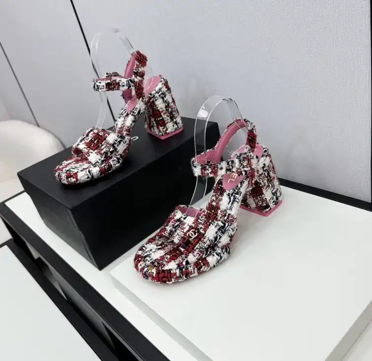 hype Chanel High Heels