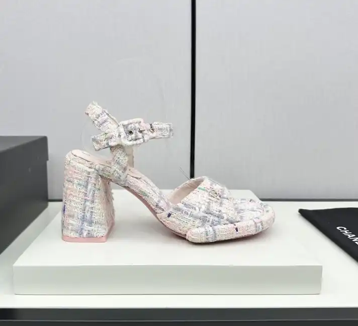 hype Chanel High Heels