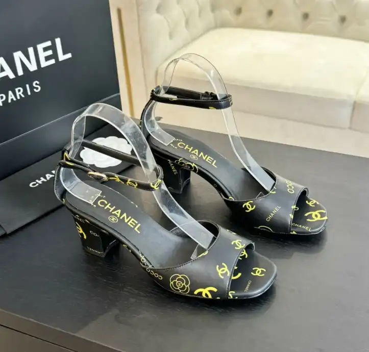 hype Chanel High Heels