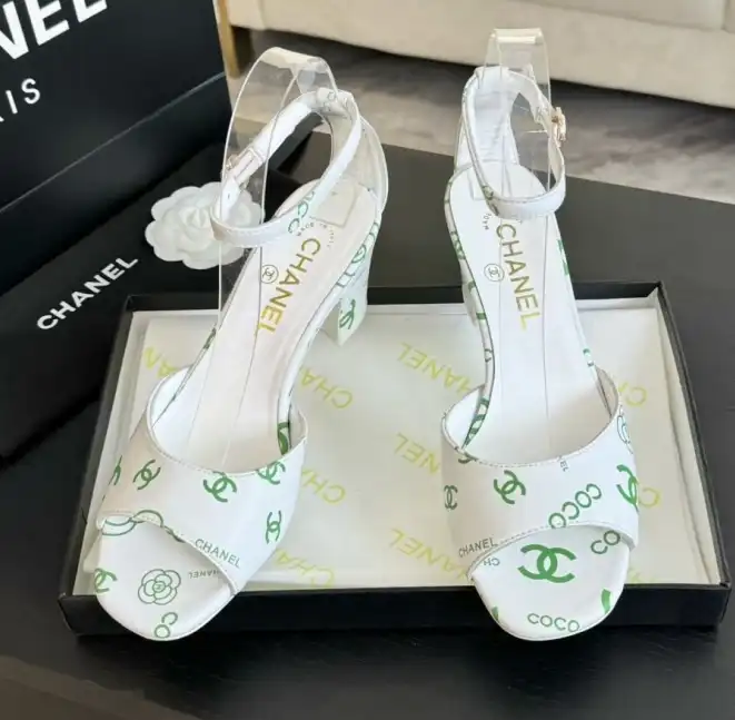 hype Chanel High Heels