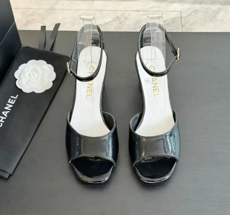 hype Chanel High Heels